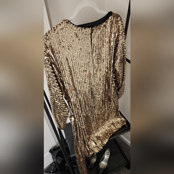 FashionNova gold sequin dress - Picture 5 of 14